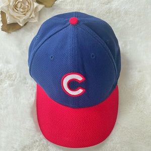 Like New CHICAGO CUBS OFFICIAL MLB GEAR FITTED 6 3/4 HAT BLUE with RED BILL